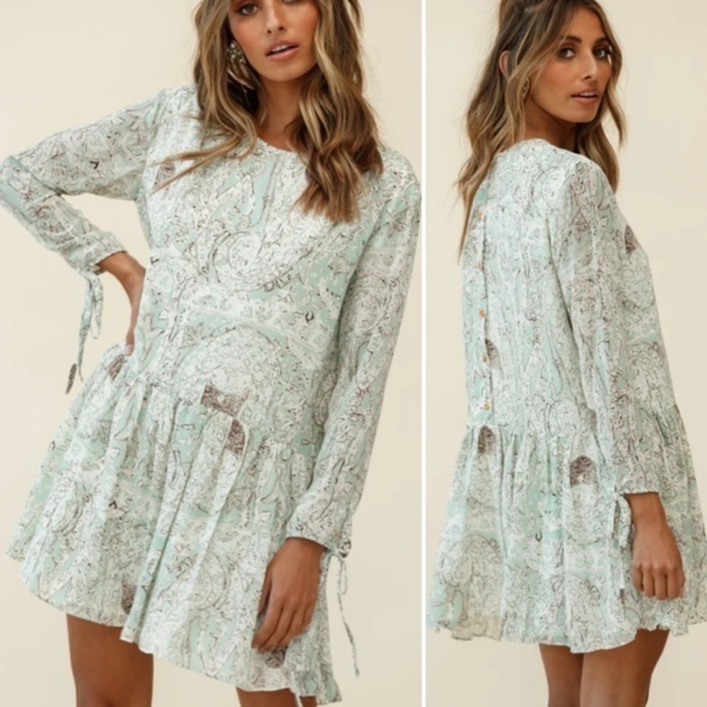 Indikah by Angel Biba Long Sleeve Mini Dress, green paisley, size 8 NWT